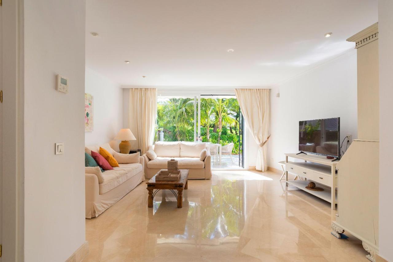 Elviria Playa White Pearl Beach Marbella Exteriör bild